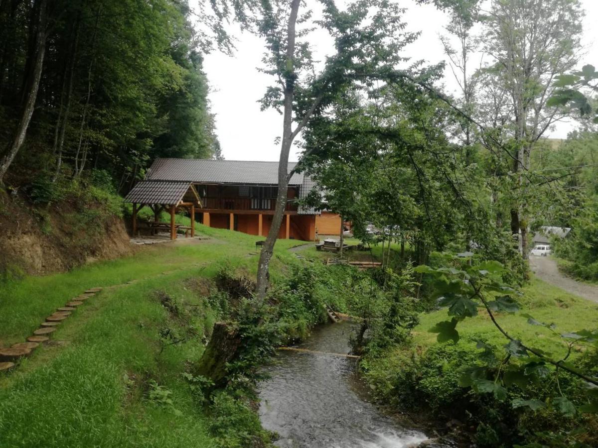 Cottage V Gorakh Izki Εξωτερικό φωτογραφία