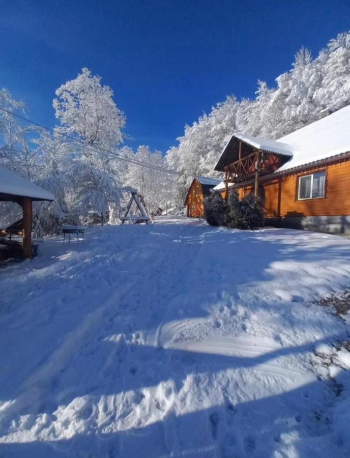 Cottage V Gorakh Izki Εξωτερικό φωτογραφία